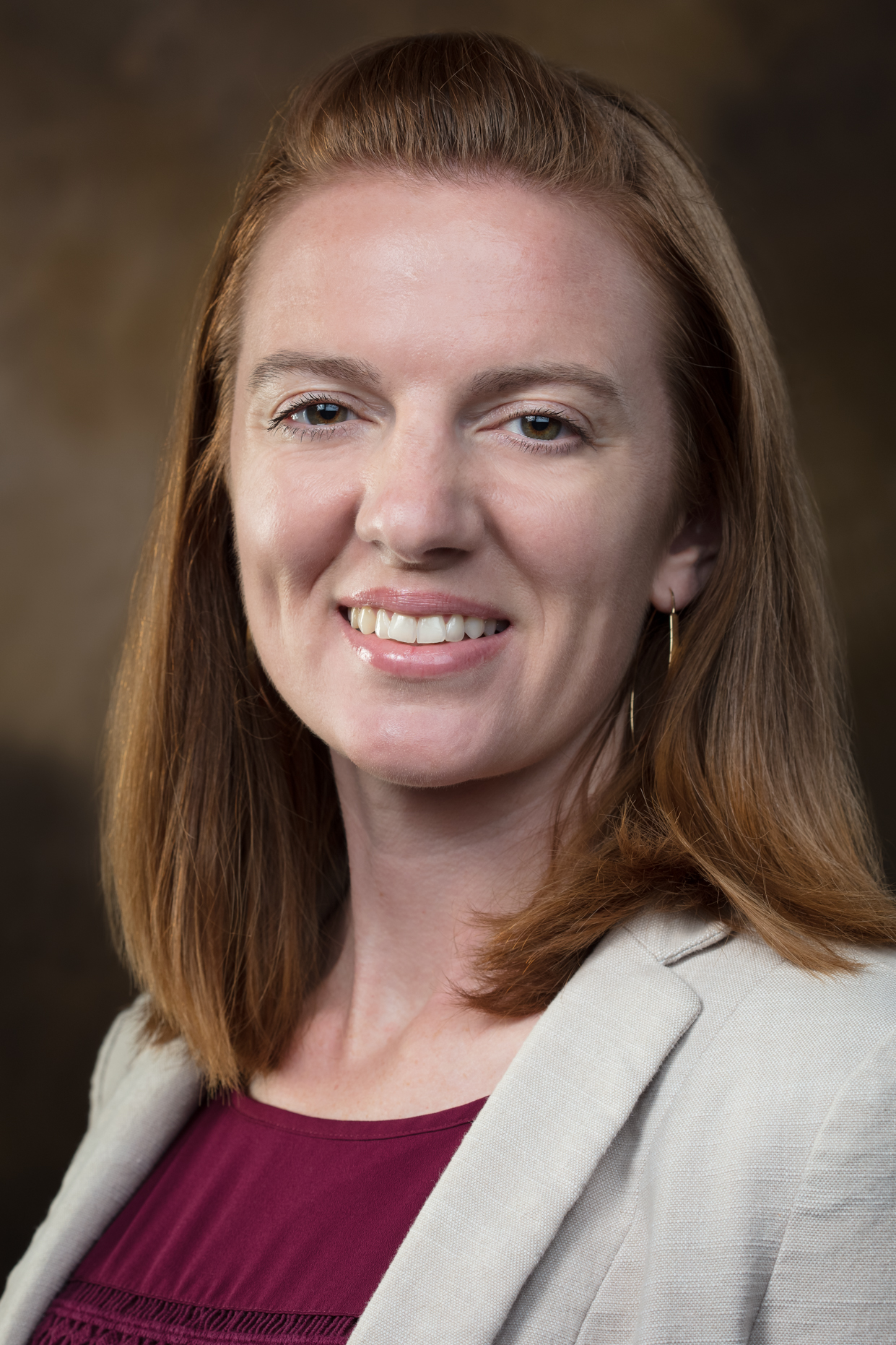 Portrait Photo of Dr. Kate Shoulders